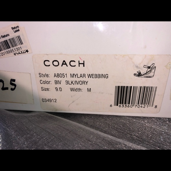 Sandals - Picture 2 of 7